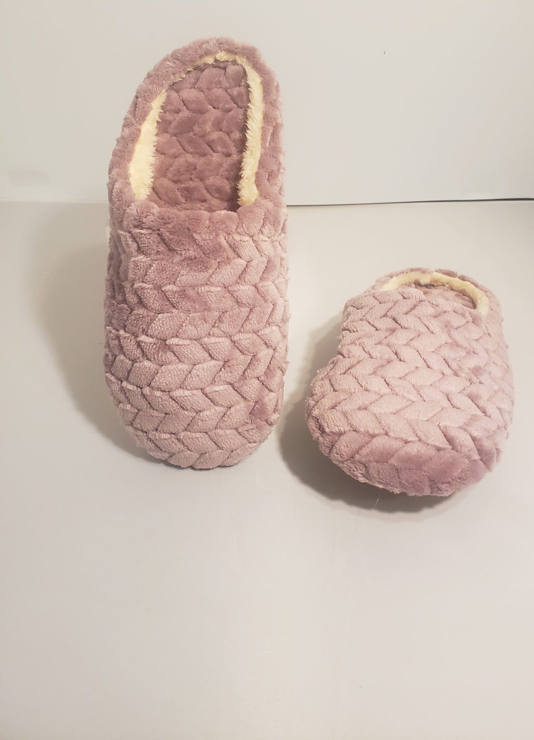Lavender Fluff Slippers -SALE