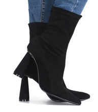 Load image into Gallery viewer, Trina Bootie Black -SALE
